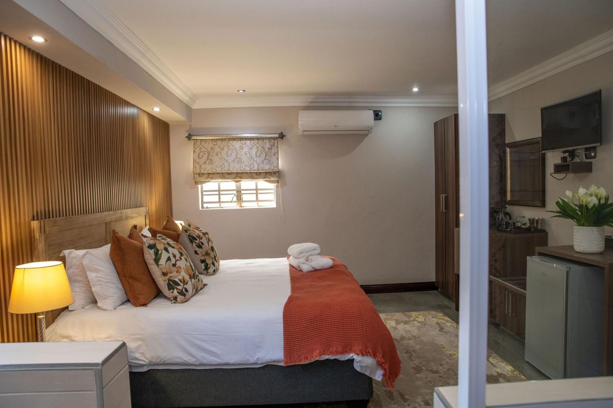 Iso'Bella Vita Guesthouse Phalaborwa Værelse billede