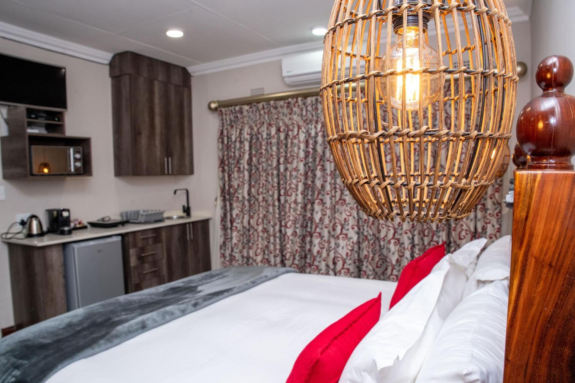 Iso'Bella Vita Guesthouse Phalaborwa Eksteriør billede